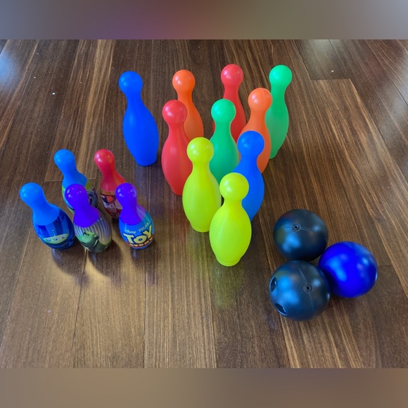 Bowling Pins Toy Set - Picture 1 of 1
